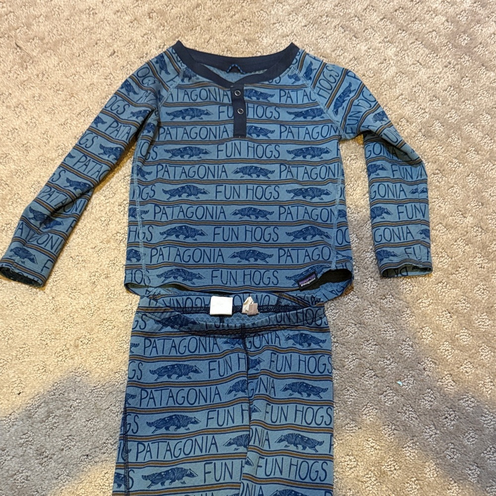 Patagonia Blue Fun Hogs Capeline Long Underwear Set
